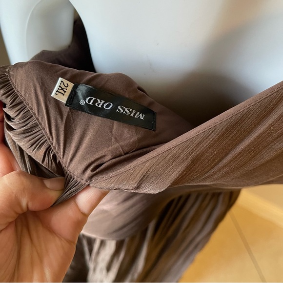 seomiscky Plus Asymmetrical Neck Floor Length Dress size 2xl for size 14-16 - Picture 7 of 9